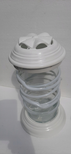 Keramická lampa Owijka, vysoká 35 cm, biela s kvetovým motívom